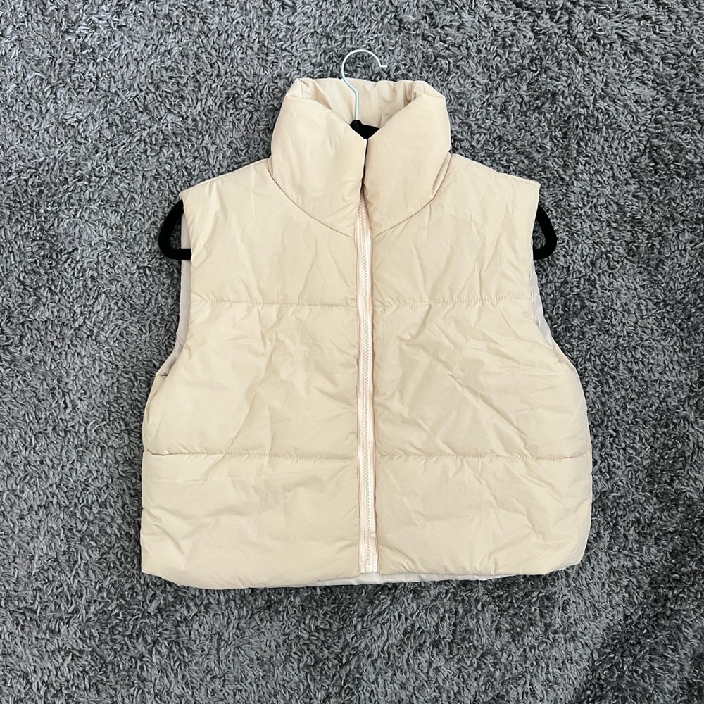 Cropped Puffer Vest